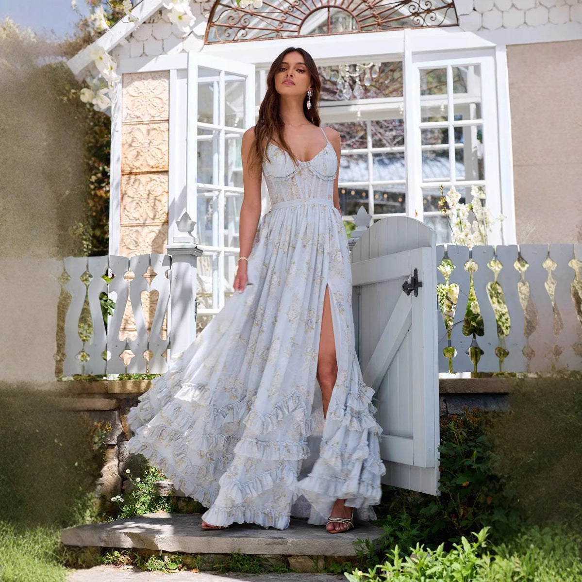 Robe à Bretelles Élégante et Unique pour Vos Vacances en Bord de Mer
