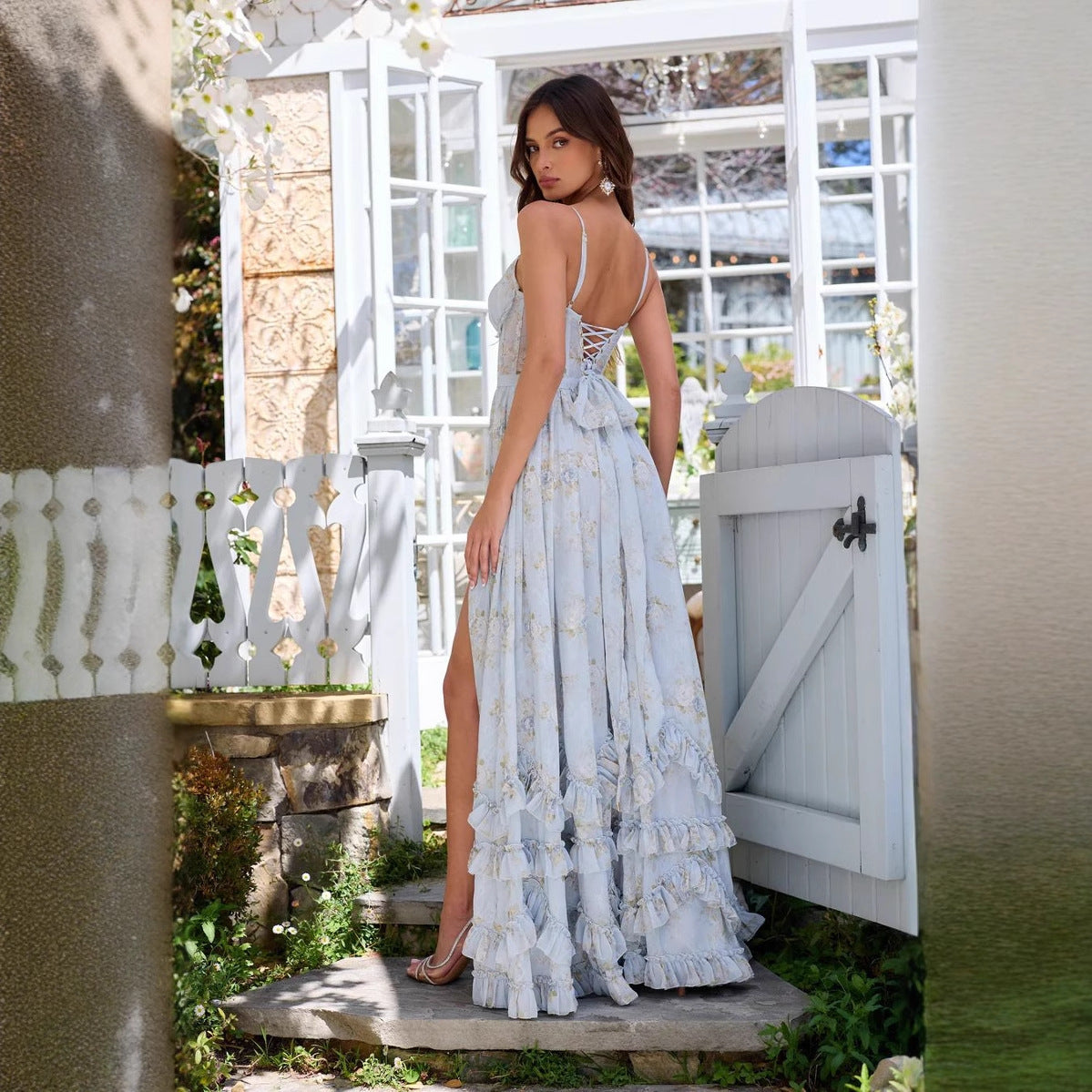 Robe à Bretelles Élégante et Unique pour Vos Vacances en Bord de Mer